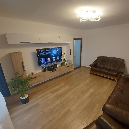 Apartament Antonias Făgăraş エクステリア 写真